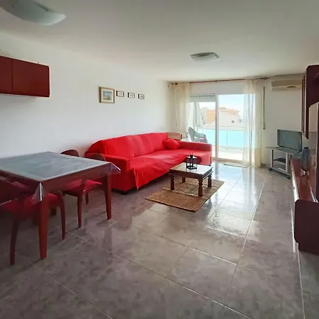 Edificio Esmeralda By Interhome